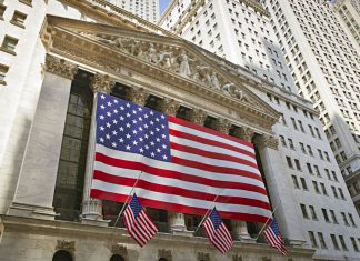 Americké akcie posilňovali. Súhrnný index S & P 500 uzavrel na novom historickom maxime wallstreet