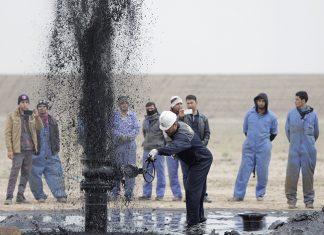 Cena ropy po summite OPEC klesá