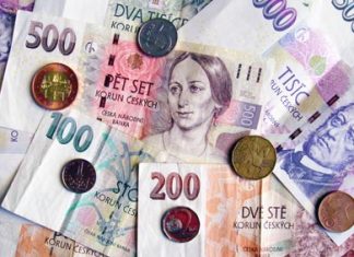 Česká koruna stráca svoj lesk