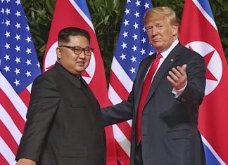 Dolár mierne oslabuje po summite USA a Severnej Kórei