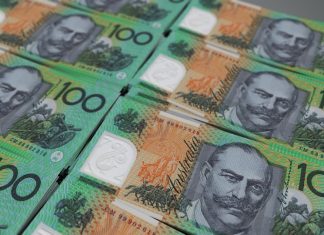 Austrálsky dolár posilňuje pod vplyvom rozhodnutí centrálnej banky