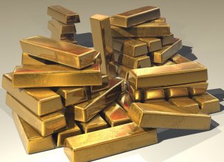 Zlato posilňuje v reakcii na neistoty na trhoch zlato