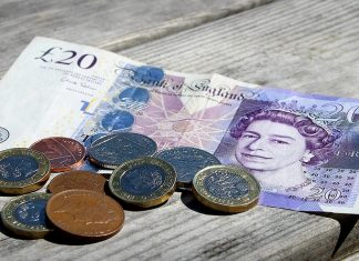Britská libra stratila voči doláru i euru. Optimizmus bol predčasný britska_libra