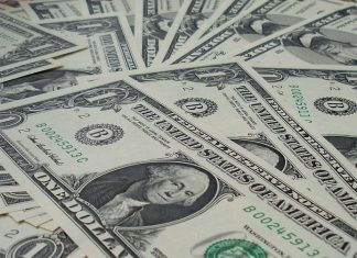 Dolár vďaka skvelým číslam z trhu práce posilňuje dolar 4