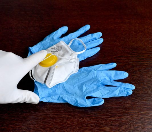 Kupujte akcie 3M a Honeywell, hovoria experti