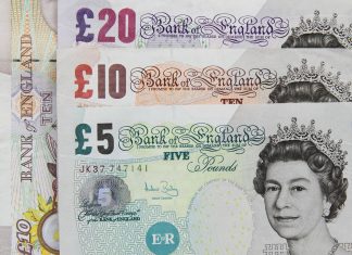 Britská libra mierne posilnila voči euru