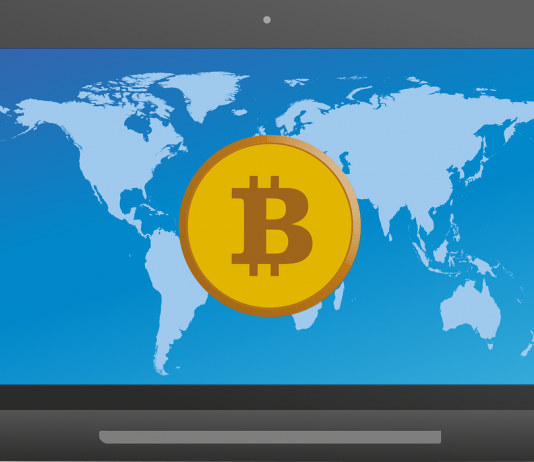 Cena Bitcoinu prepadla v priebehu piatich minút o osem percent