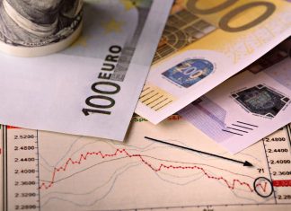 Akcia Európskej centrálnej banky poslala euro vyššie voči doláru