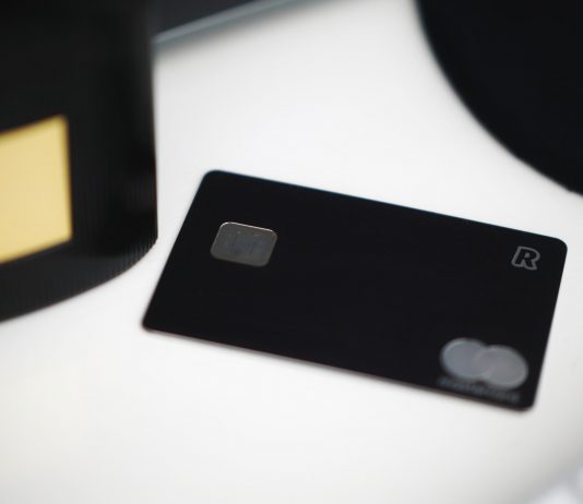 Britská spoločnosť Revolut môže začať na americkom trhu ponúkať kryptomeny revolut
