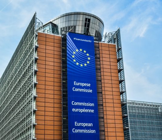 Európska únia uvalí clo na dovoz čínskej, taiwanského a indonézskej ocele komisia