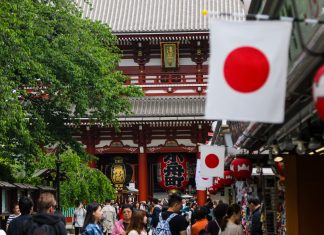 Cudzinci pokračovali v úteku od japonského jenu japonsko