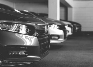 Automobilový priemysel bojuje s nedostatkom čipov. Niektorí výrobcovia zatvárajú továrne auta, auto, honda