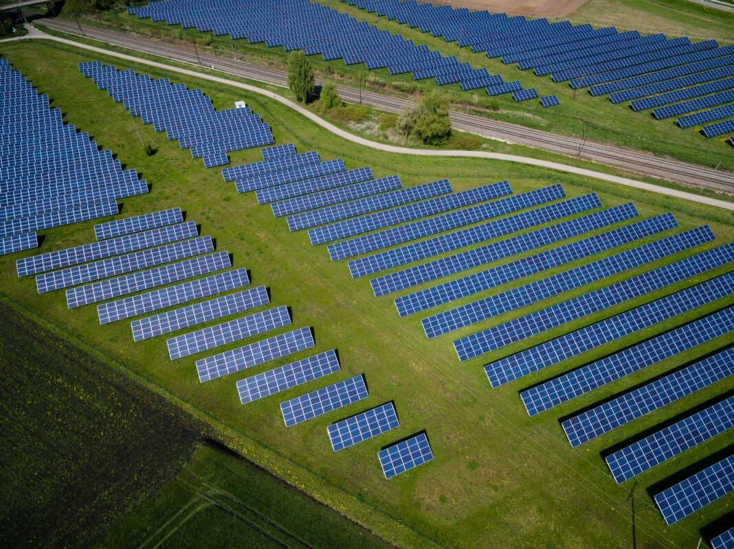 solárne panely, zelená energetika, obnoviteľné zdroje