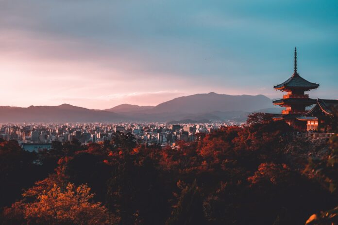 Japonsko, mesto Pretrvávajúce napätie vo svete, pokračujúca vojna na Ukrajine alebo rastúca hrozba novej vlny koronavirusu nahrávajú americkému doláru.