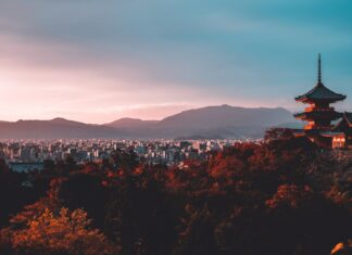 Japonsko má po 11 rokoch šancu vymaniť sa z pasce nulových až záporných úrokových sadzieb