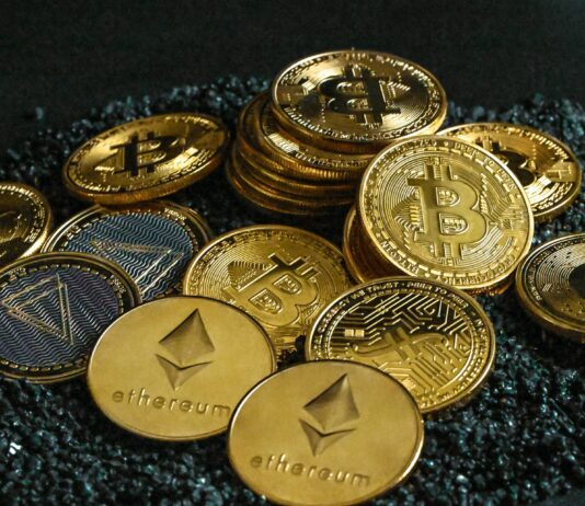 Výpredaj kryptomien pokračoval aj počas víkendu. Bitcoin klesol pod 20 tisíc dolárov Kryptomenový trh zažíva jedno z najťažších období vo svojej existencii.