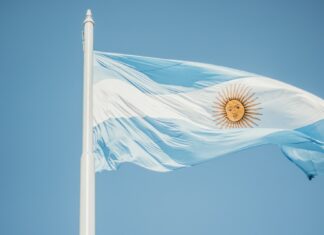 Výrobcovia automobilov výrazne investujú do ťažby lítia v Argentíne Argentina