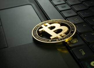 Kryptomenová panika: Bitcoin alebo Ethereum cena klesá v dôsledku problémov burzy FTX Dvaja obrovskí rivali sa dohodli na nečakanom prevzatí. Kryptoburza Binance pravdepodobne kúpi svojho konkurenta, burzu kryptomien FTX.