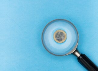 Inflácia na Slovensku sa v apríli spomalila na 13,8 %, čo je najnižšia hodnota od leta 2022 euro