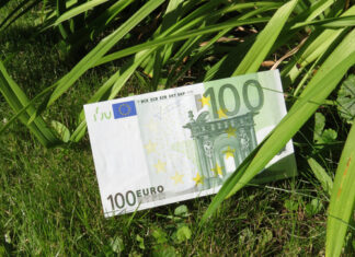 Slovensko dá 317 miliónov eur na zelené programy, najviac dostanú oceliarne v USA https://trade-info.sk/clanky/miera-inflacie-v-eu-klesla-v-aprili-na-81-co-je-najmenej-za-posledny-rok/