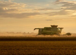 Slovenská chemická spoločnosť Duslo zo skupiny Agrofert sa prepadá do straty Slovenský výrobca chemikálií Duslo, ktorý je súčasťou českej skupiny Agrofert, vykázal v roku 2022 po rekordnom zisku stratu 26,57 milióna Kč.