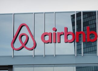 Airbnb stiahlo v Španielsku 65 000 ponúk, vláda požaduje zrušenie ďalších tisícov airbnb