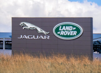 Jaguar Land Rover v stredu čiastočne obnoví výrobu, v Nitre zatiaľ nie Jaguar Land Rover