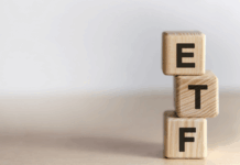 Akumulačné vs. Distribučné ETF (Acc vs. Dist): Ktorá varianta je výhodnejšia z pohľadu daní a zloženého úročenia? ETF. Zdroj fotky: Canva.com